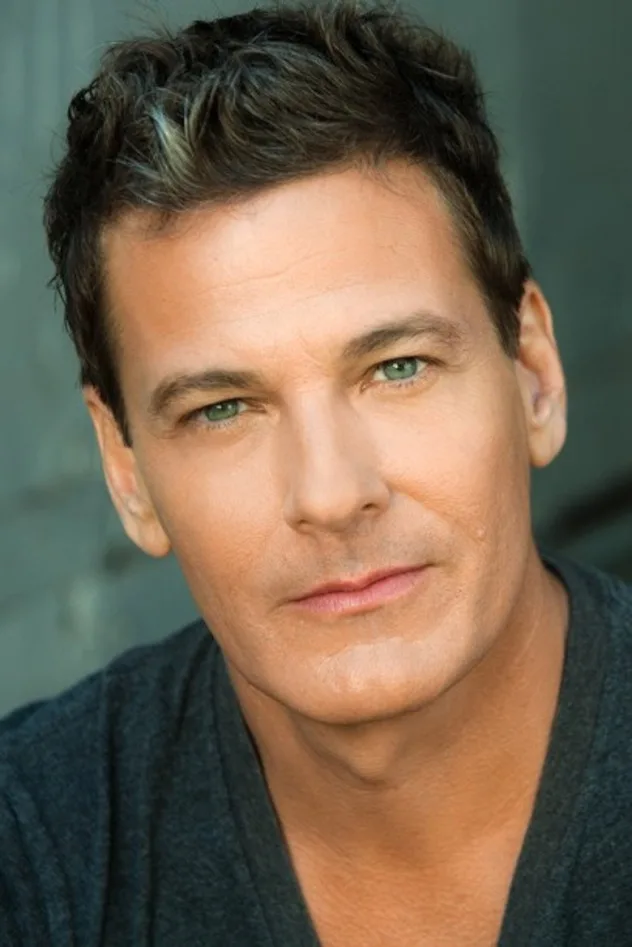 Adam Storke fotoğrafı