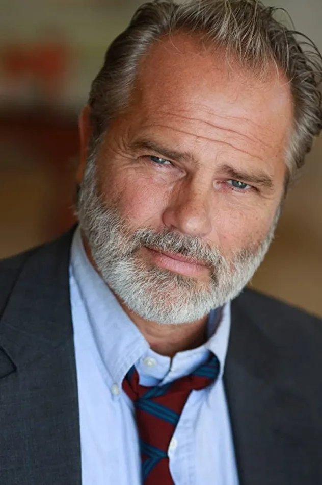 Clayton Rohner fotoğrafı