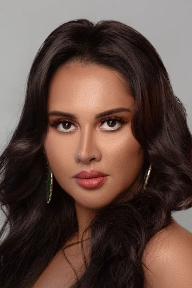 Yasmine Raeis fotoğrafı