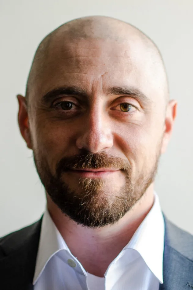 Adam Dietrich fotoğrafı
