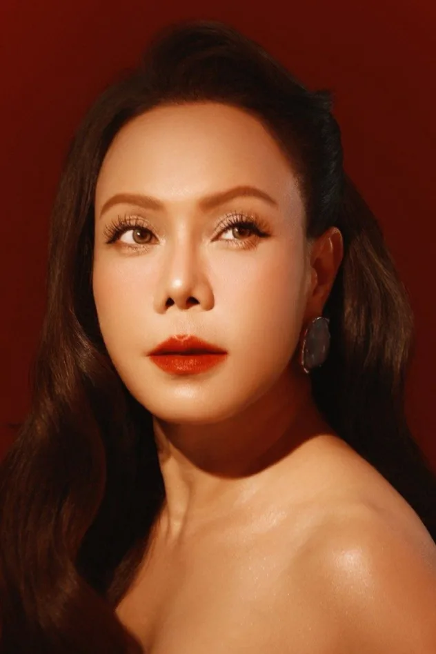 Việt Hương fotoğrafı