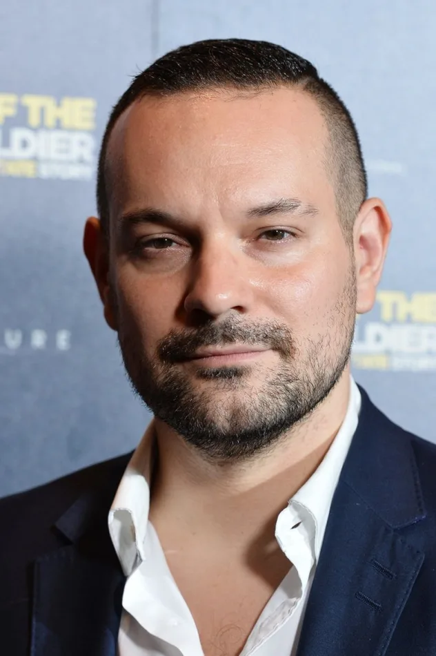 Nick Nevern fotoğrafı