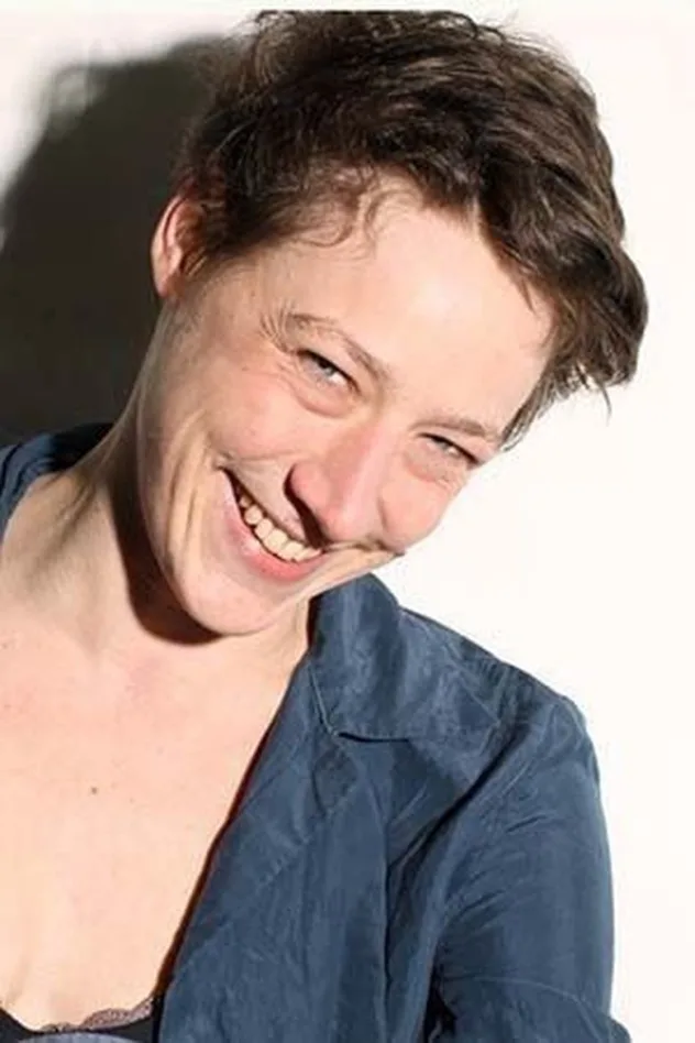 Julie Moulier fotoğrafı