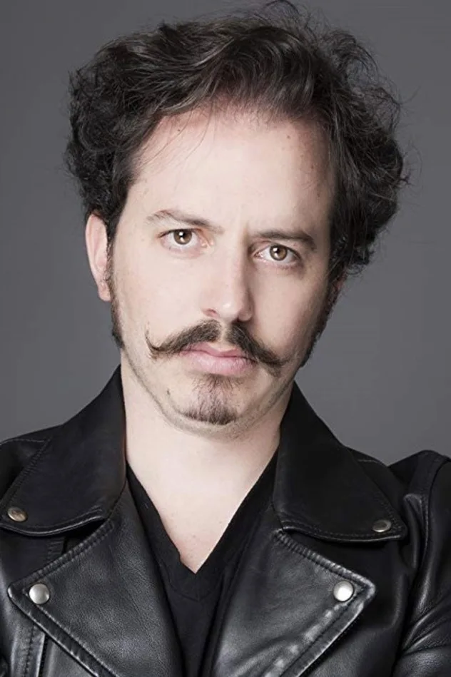 Isaac Ezban fotoğrafı