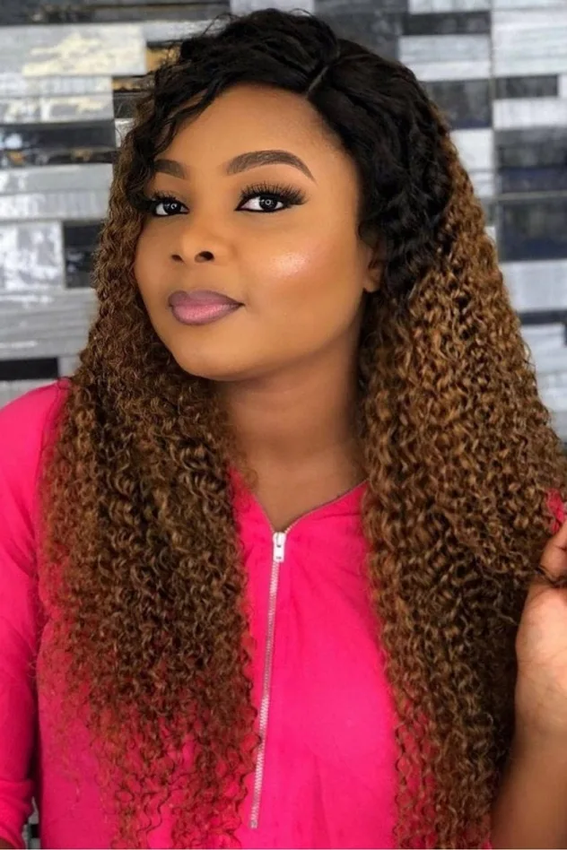 Bimbo Ademoye fotoğrafı