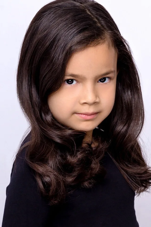 Everly Carganilla fotoğrafı