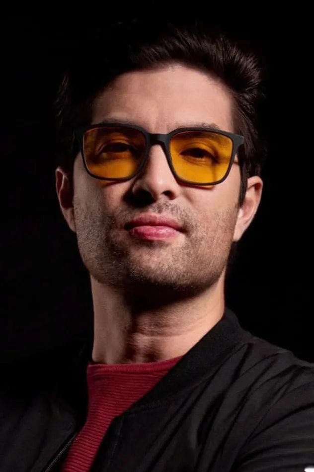 Joross Gamboa fotoğrafı