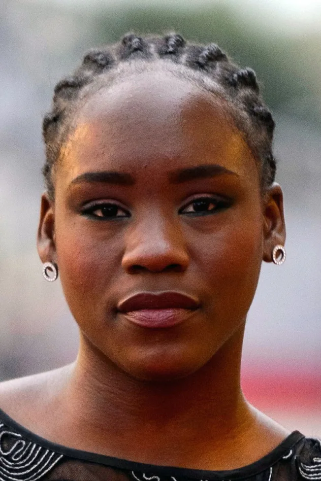 Joely Mbundu fotoğrafı