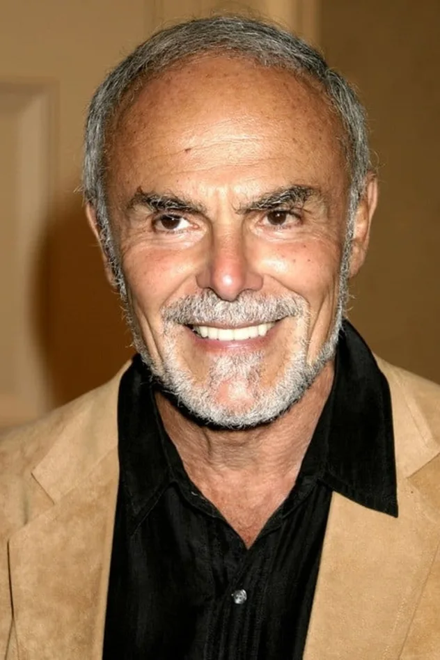 John Saxon fotoğrafı