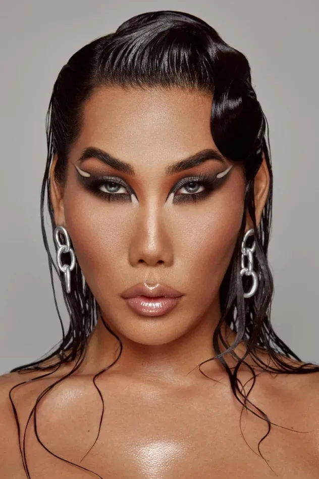 Cover image for Gia Gunn
