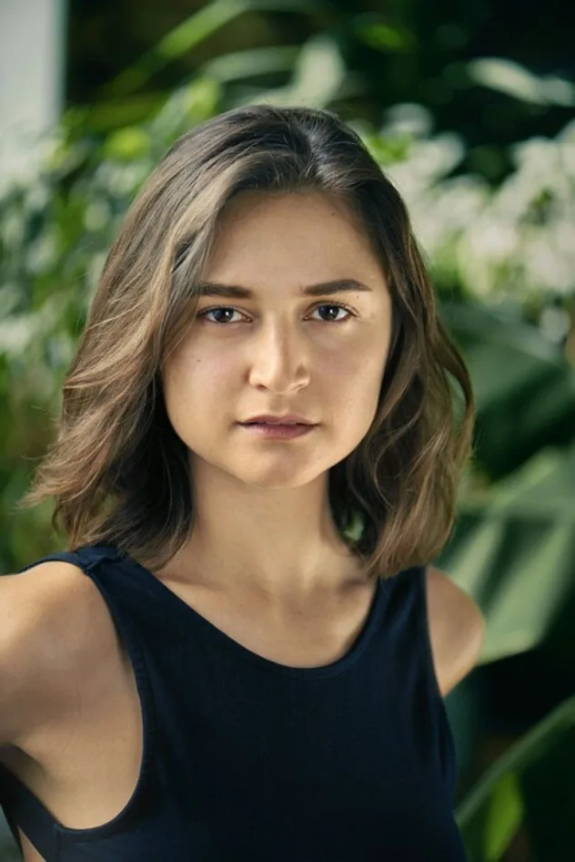 Isabella Nefar fotoğrafı