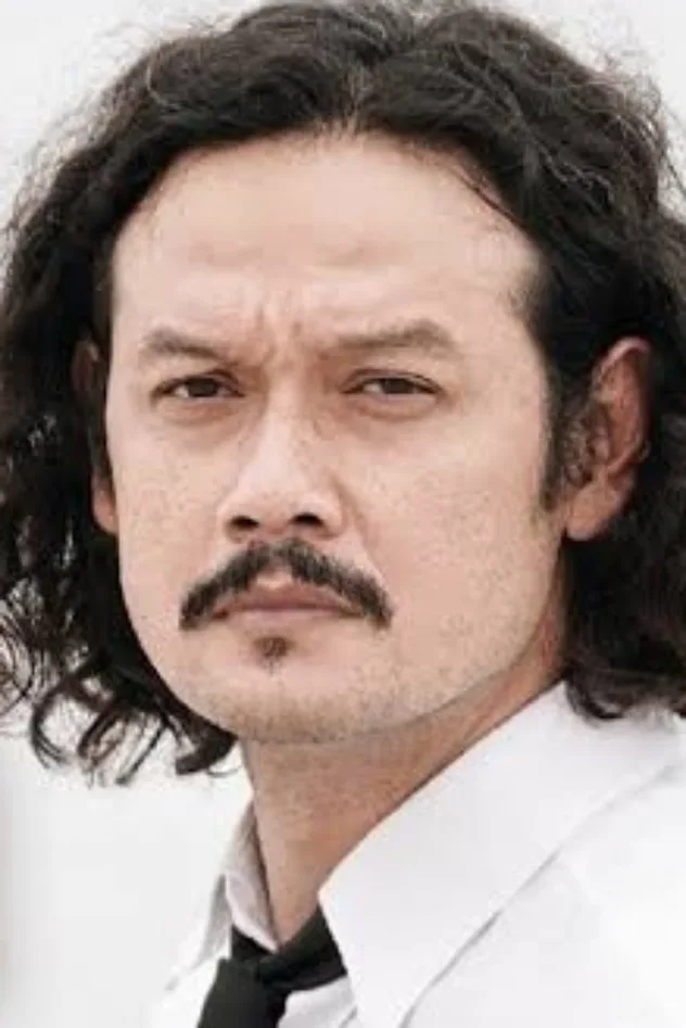 Dwi Sasono fotoğrafı