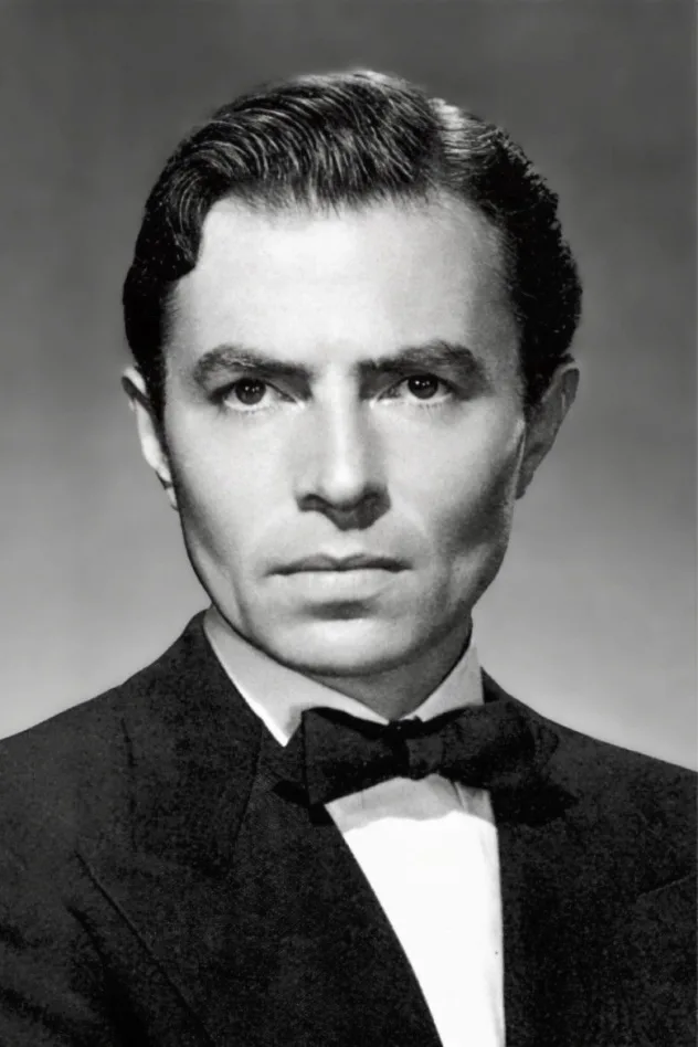 James Mason fotoğrafı