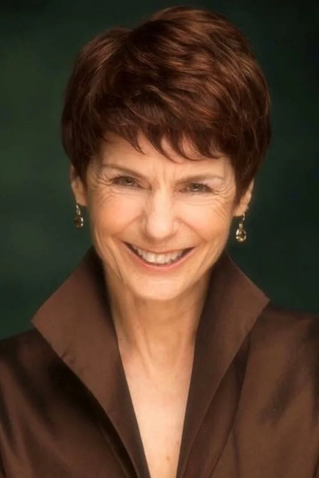 Mary McDonald-Lewis fotoğrafı