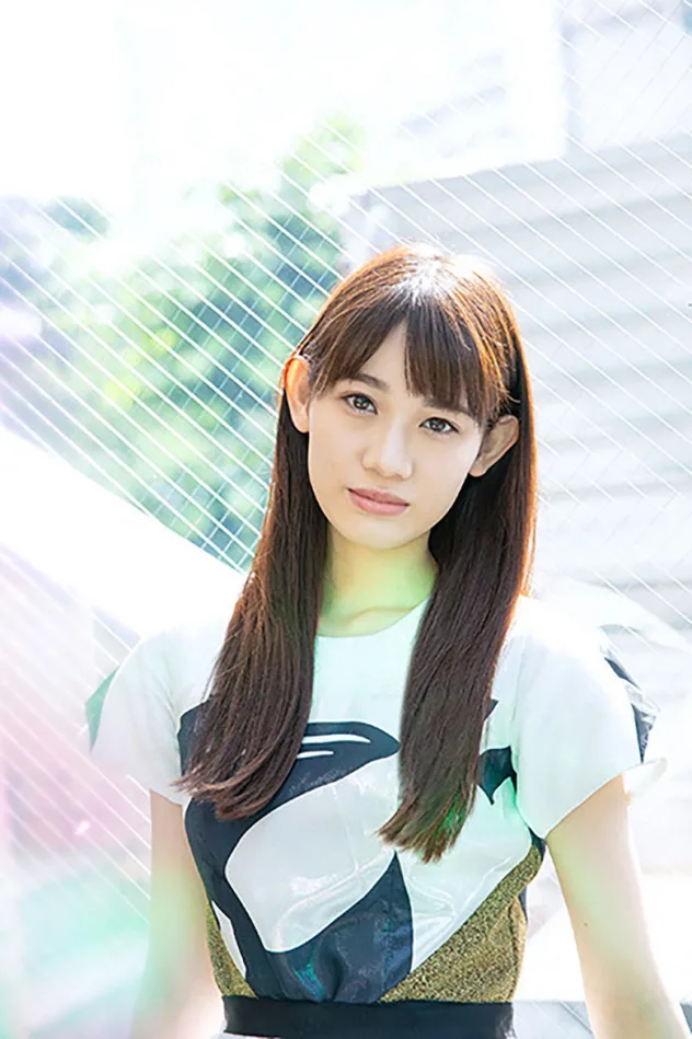 秋本帆華 fotoğrafı