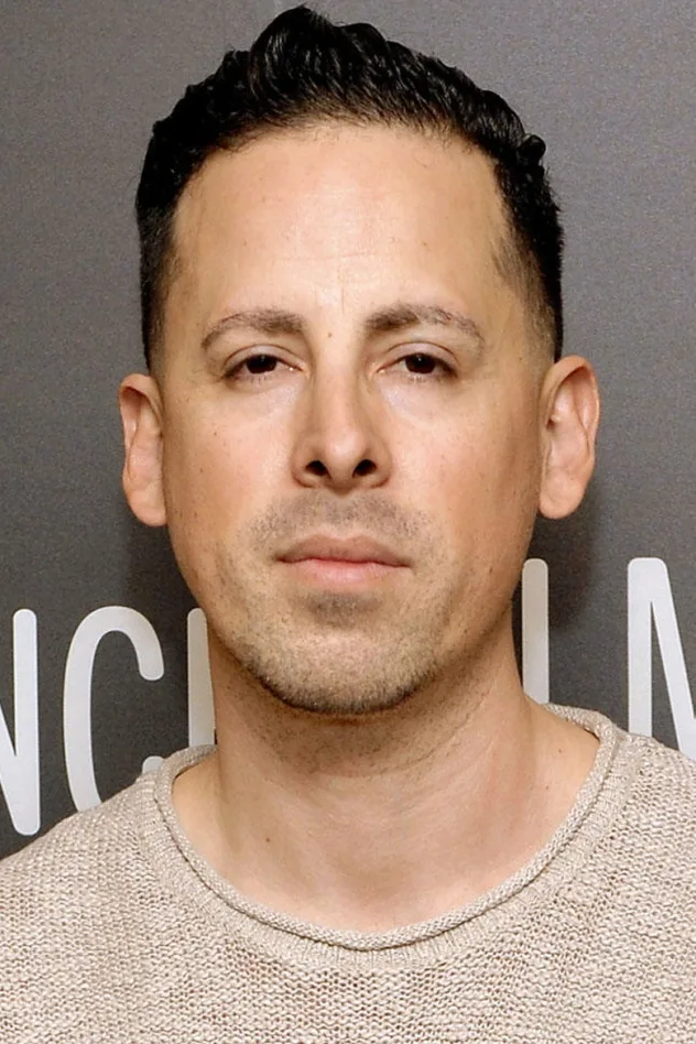 Eddie Alcazar fotoğrafı