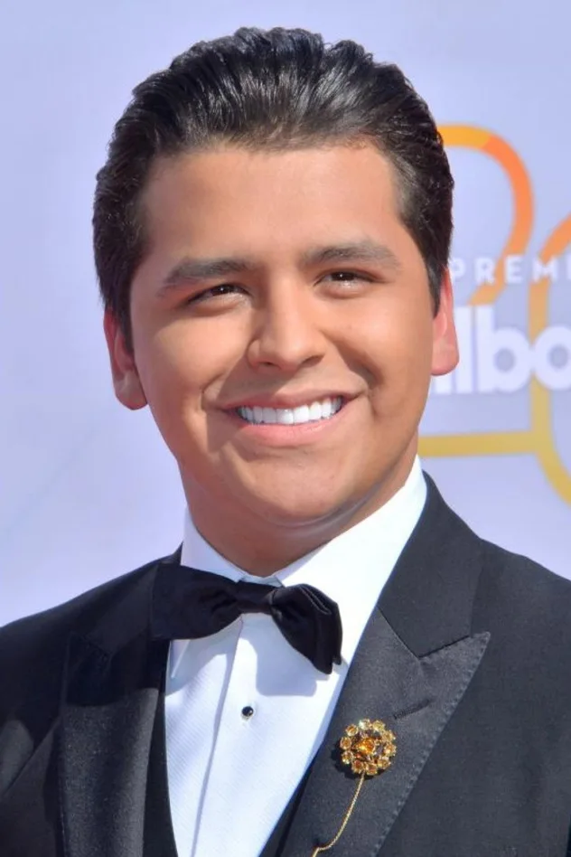 Christian Nodal fotoğrafı