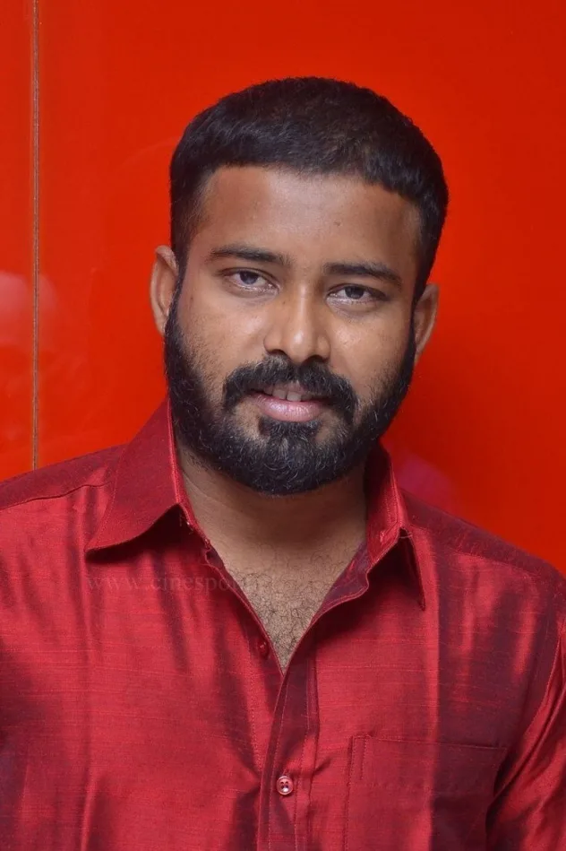 Dinesh Ravi fotoğrafı