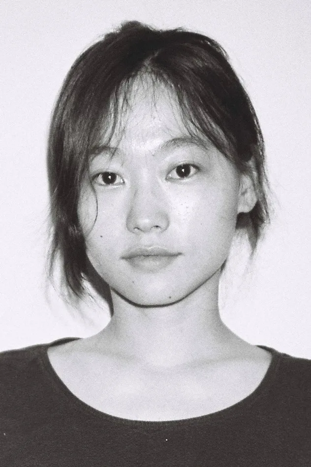 Jo Hee-young fotoğrafı