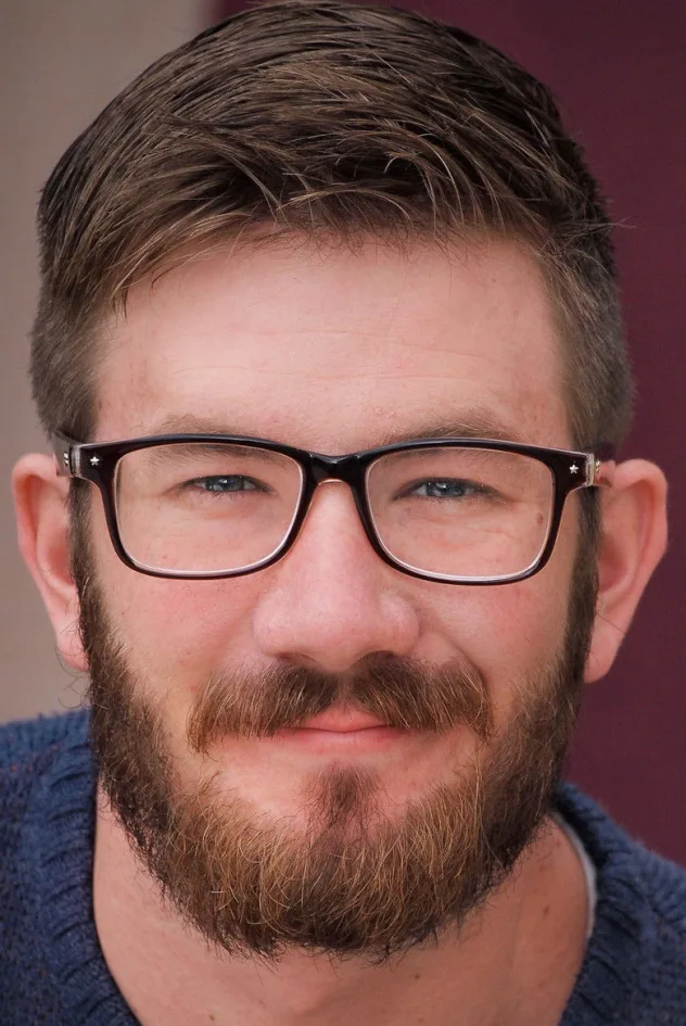 Travis Lincoln Cox fotoğrafı