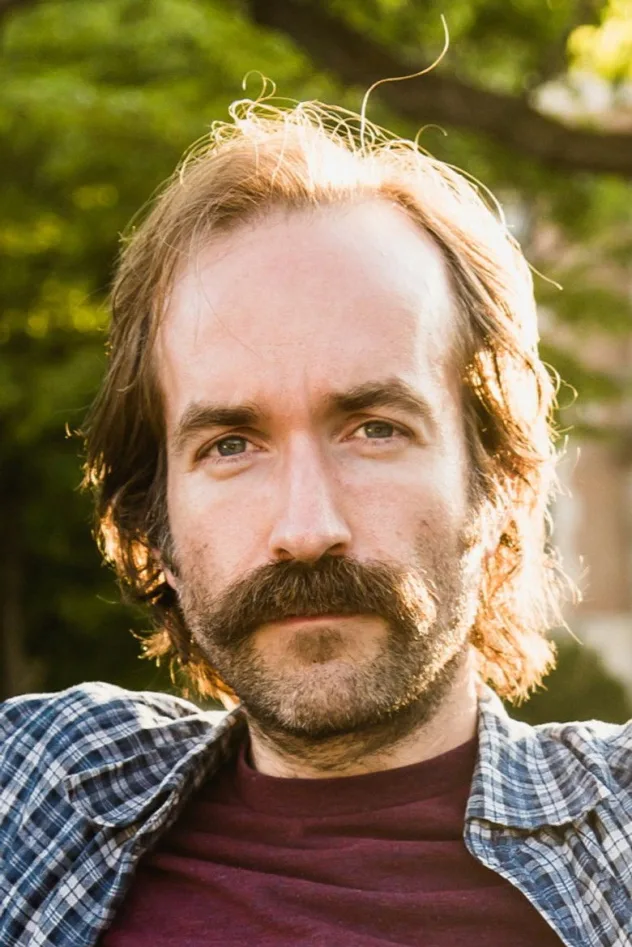 Adam Brooks fotoğrafı