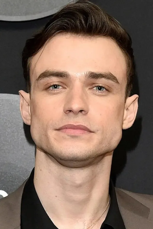 Thomas Doherty fotoğrafı