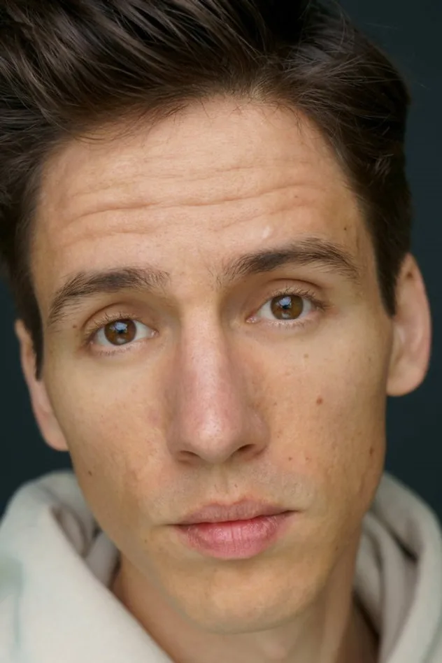 Adam Henslee fotoğrafı