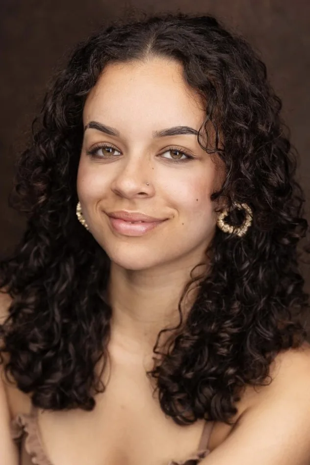 Jemelia George fotoğrafı