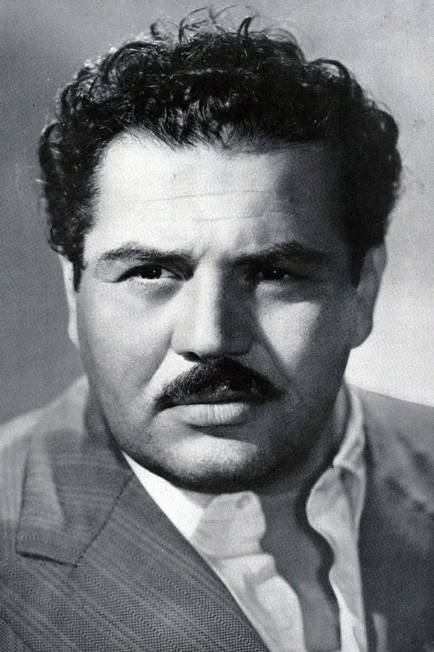 Folco Lulli fotoğrafı