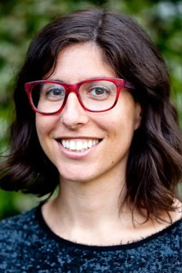 صورة الغلاف لـ Carly Mensch