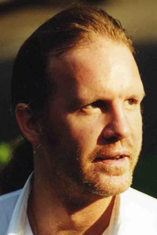 Rowland Davies fotoğrafı