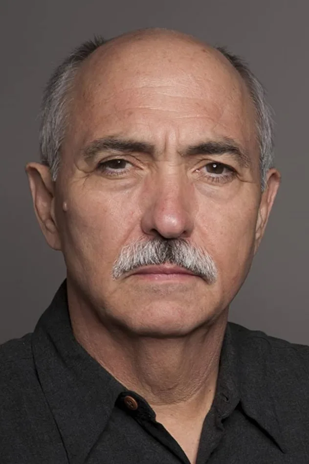 Miguel Sandoval fotoğrafı