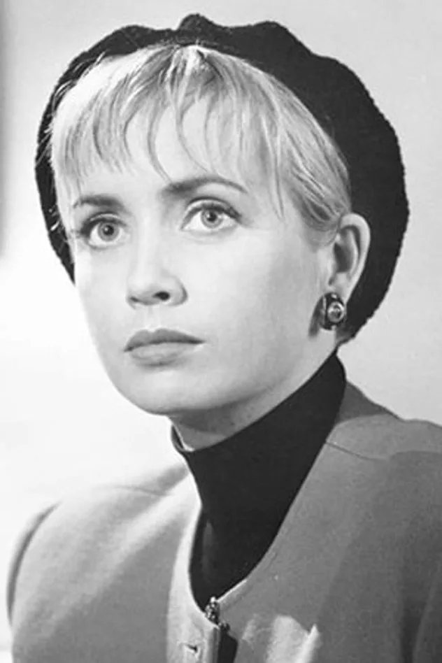 Lysette Anthony fotoğrafı