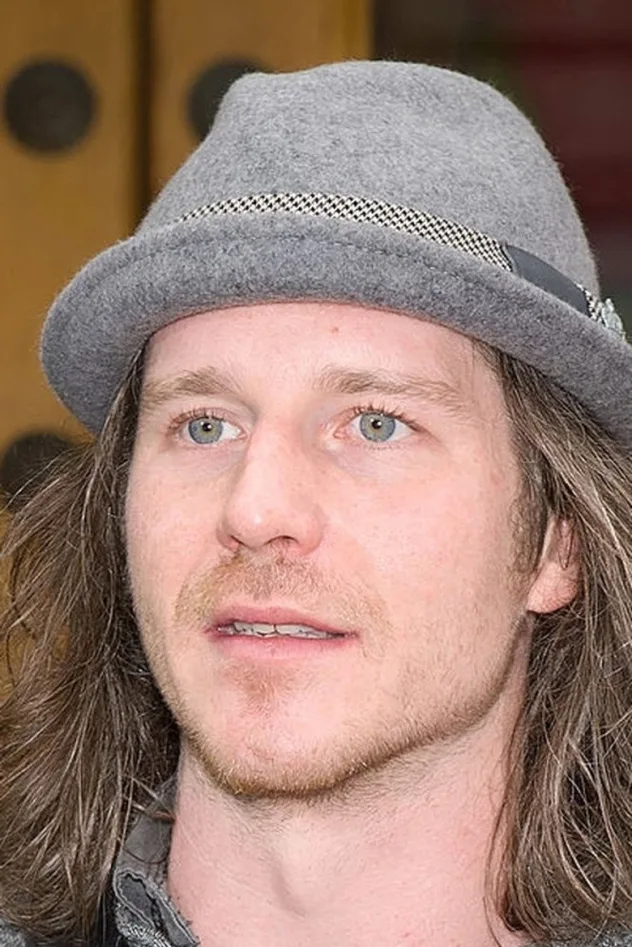 Christopher Tierney fotoğrafı