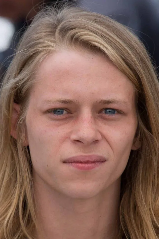 Isaiah Stone fotoğrafı