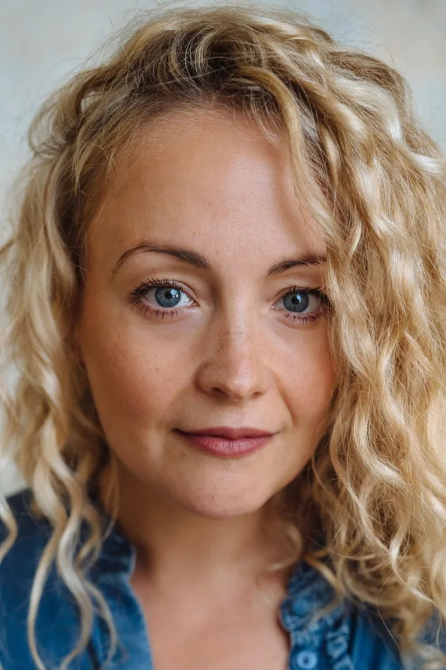 Victoria Elliott fotoğrafı