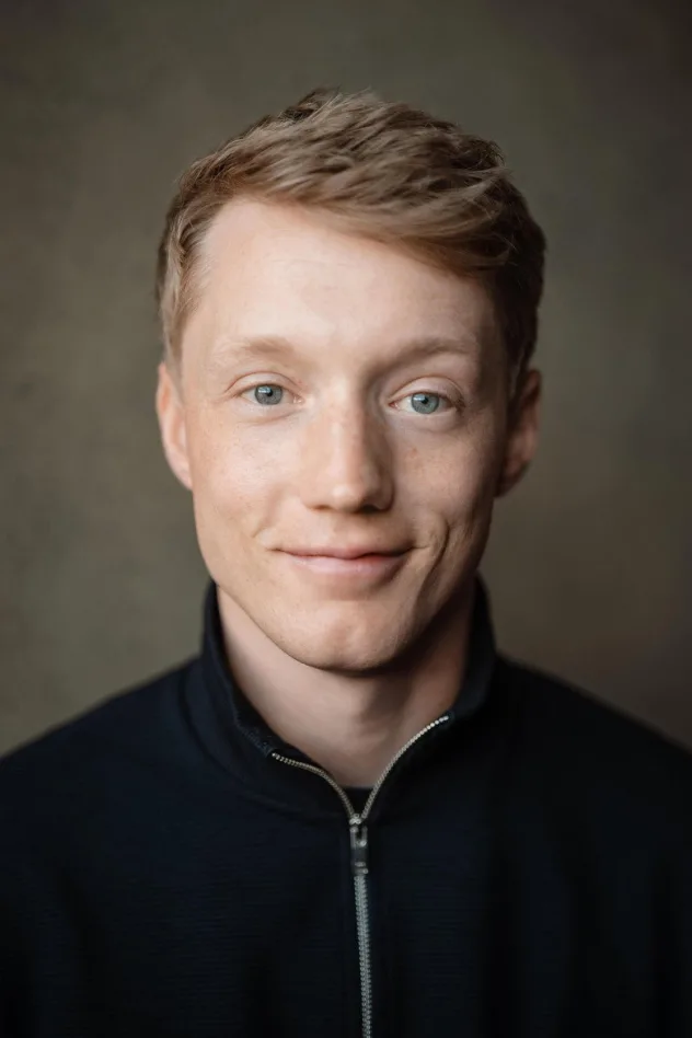 Frazer Hadfield fotoğrafı