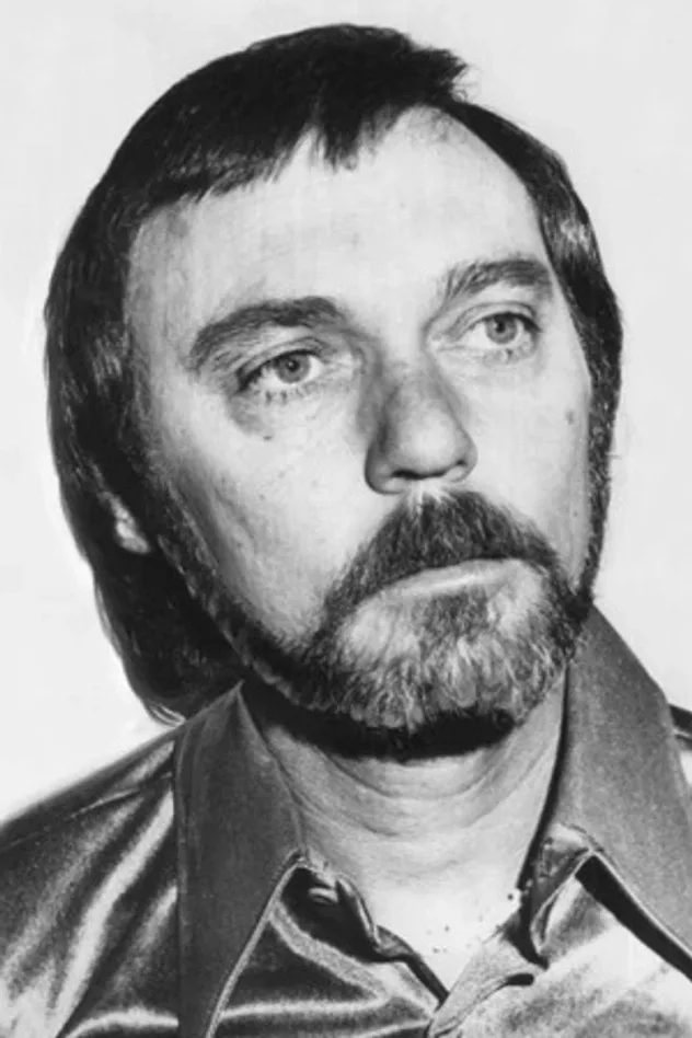 Charles B. Pierce fotoğrafı
