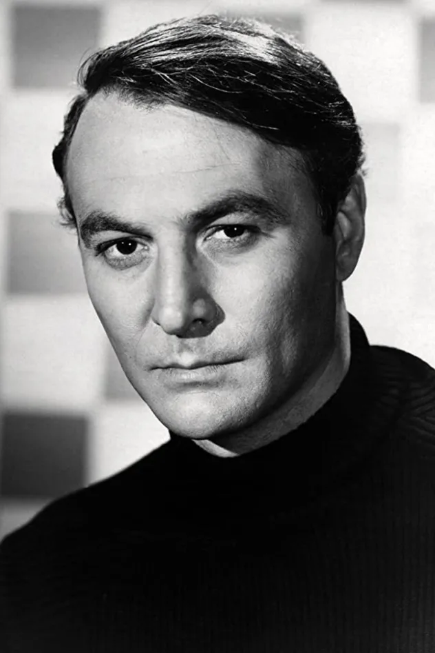 Robert Loggia fotoğrafı