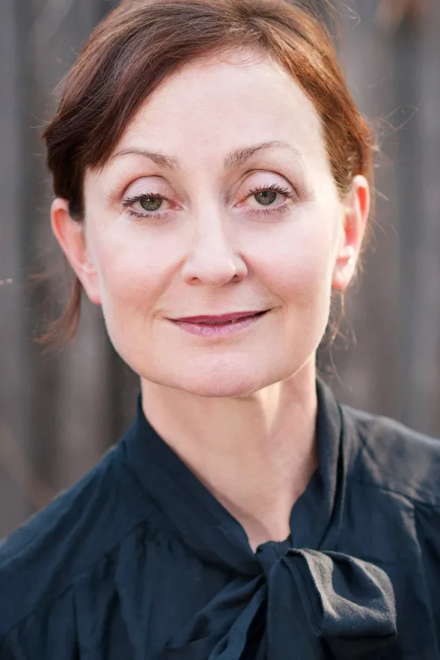 Cover image for Caroline Lee
