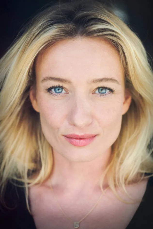 Karina Smulders fotoğrafı