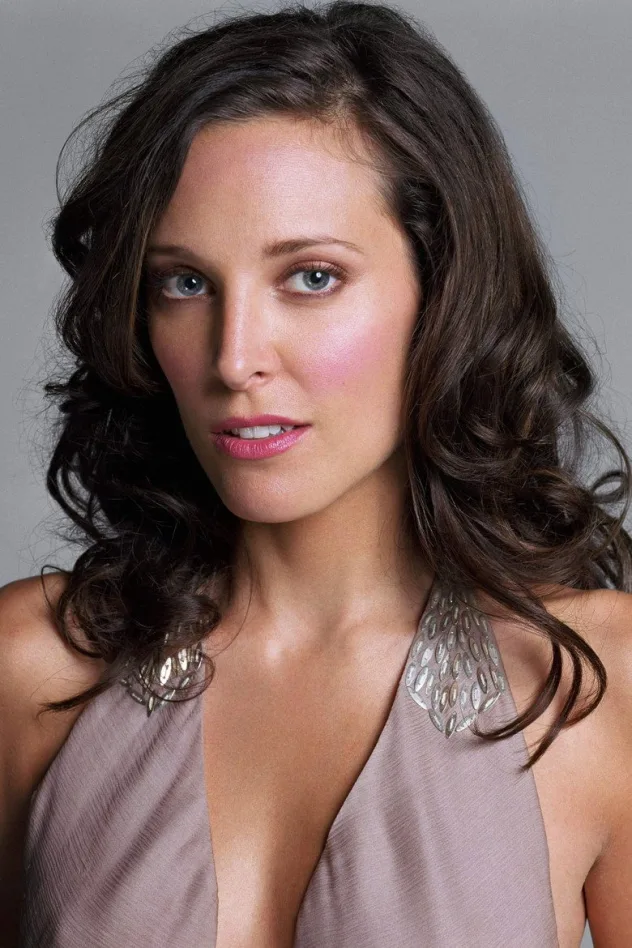 Erin Daniels fotoğrafı
