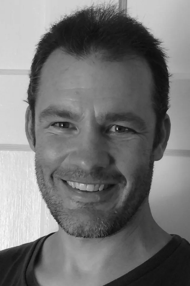 Michael Hurst fotoğrafı
