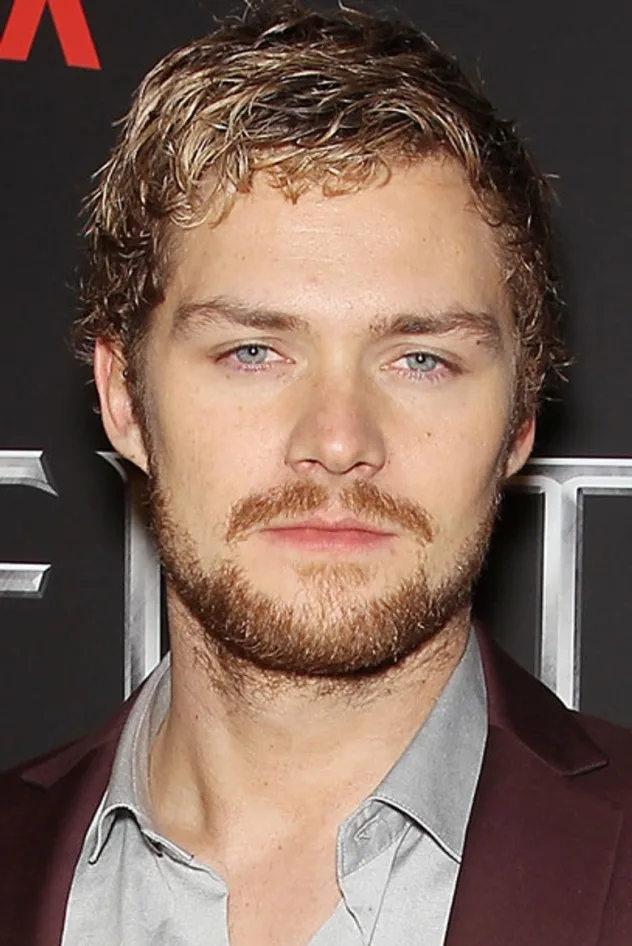 Finn Jones fotoğrafı