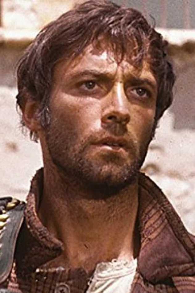 Thomas Hunter fotoğrafı