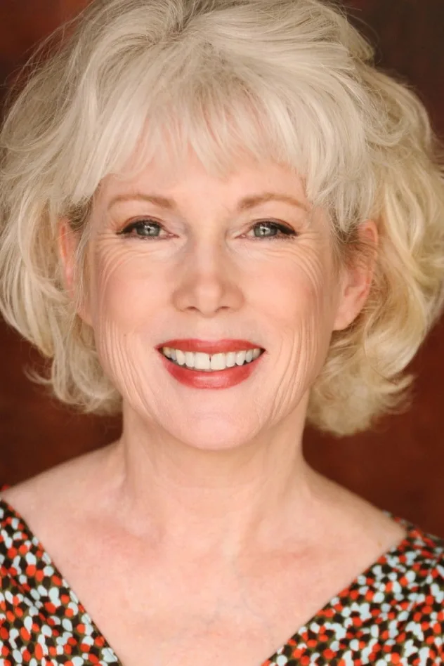 Julia Duffy fotoğrafı