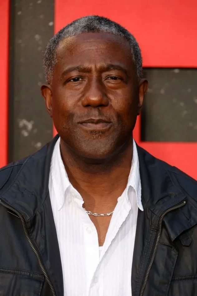 E. Roger Mitchell fotoğrafı
