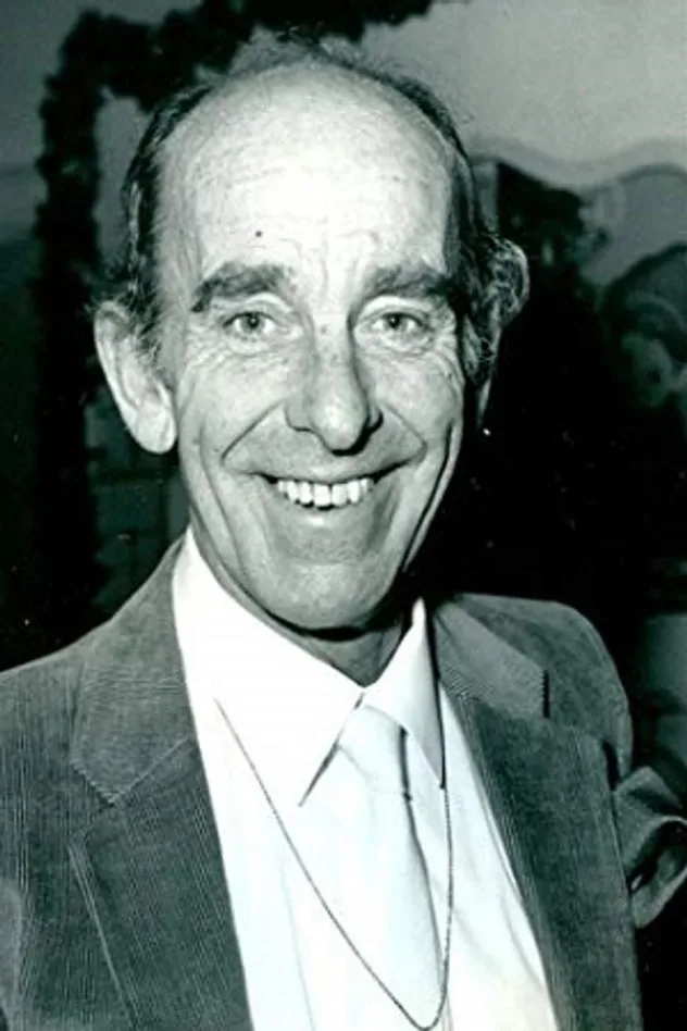 Cover image for Michael Robbins