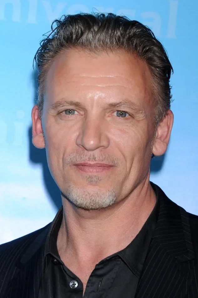 Imagen de portada para Callum Keith Rennie