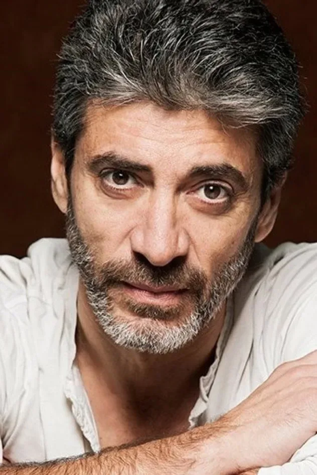 Cover image for Rafael Rojas